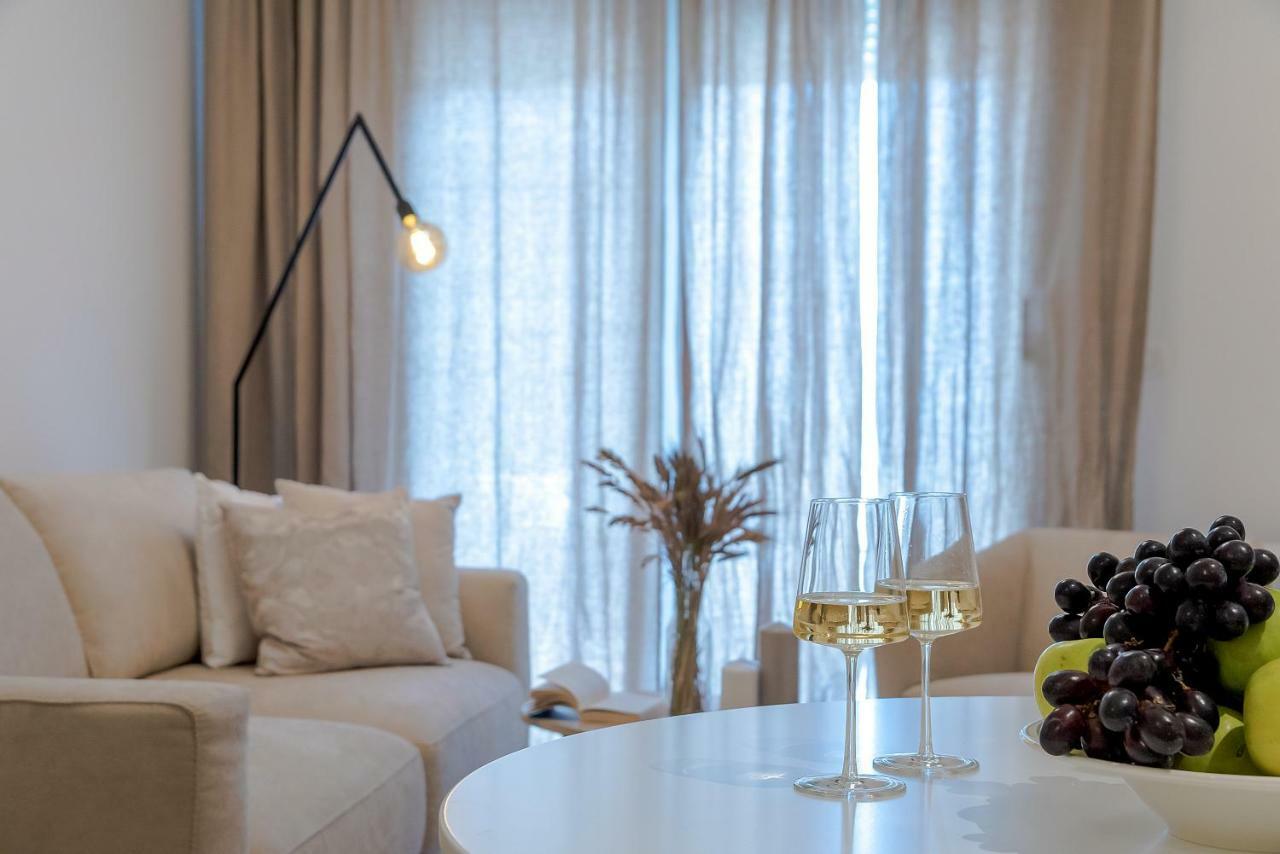The Pleasurist - Apartment With Private Heated Pool And Terrace Split Zewnętrze zdjęcie