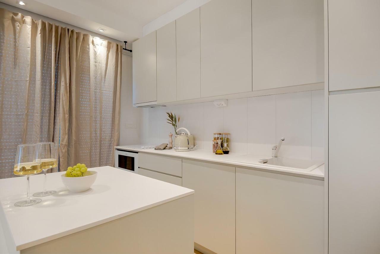 The Pleasurist - Apartment With Private Heated Pool And Terrace Split Zewnętrze zdjęcie