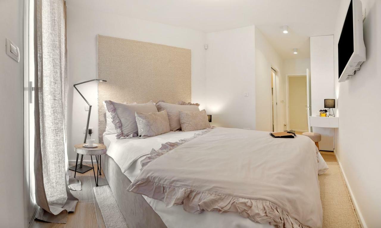 The Pleasurist - Apartment With Private Heated Pool And Terrace Split Zewnętrze zdjęcie